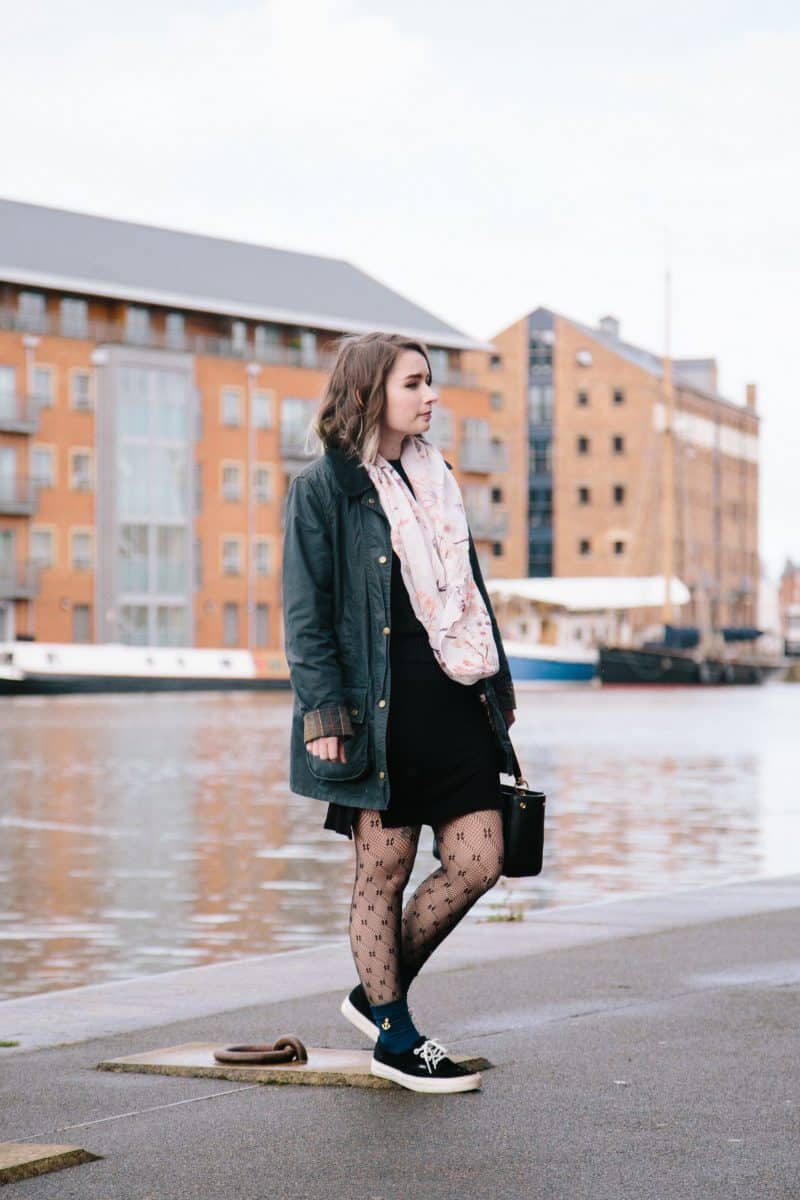styling fishnet tights trend