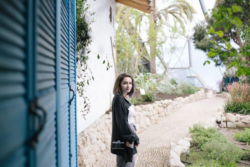 minimalist spring summer outfit