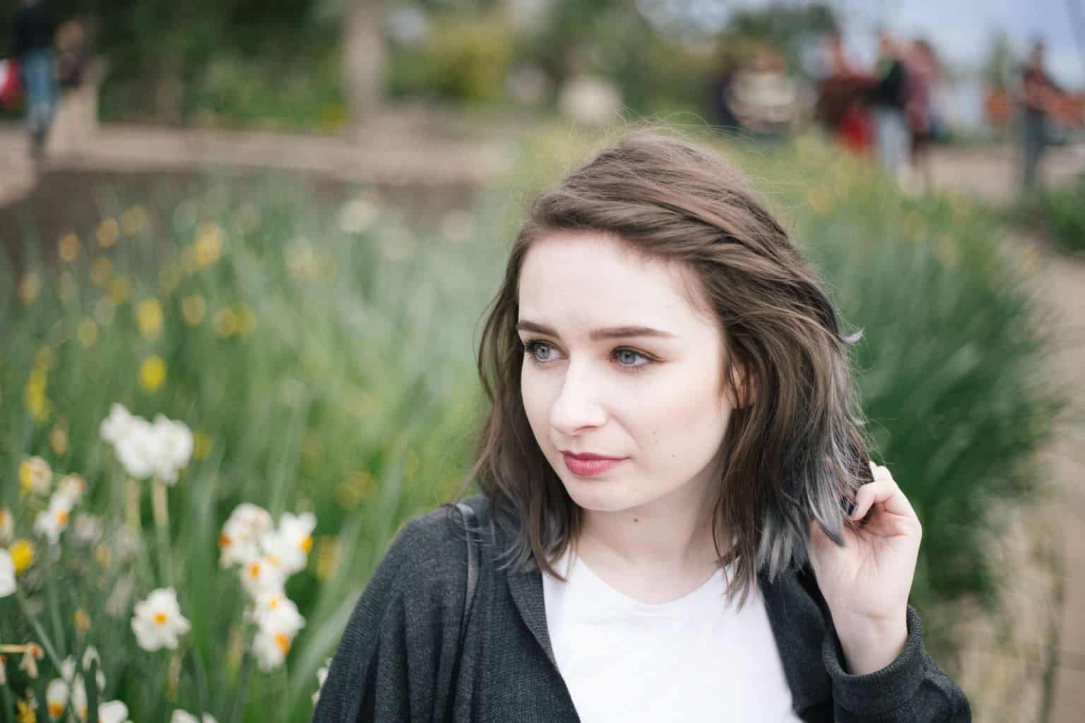 minimalist spring summer outfit