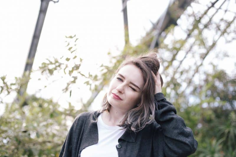 minimalist spring summer outfit