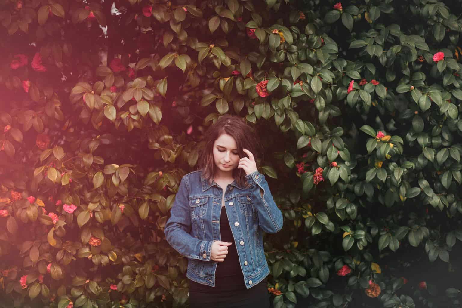 denim jacket spring minimal outfit