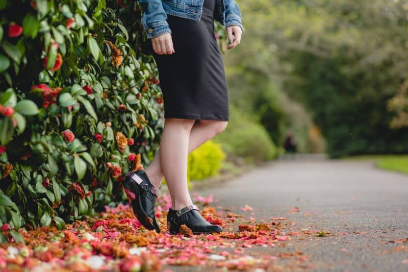 denim jacket spring minimal outfit