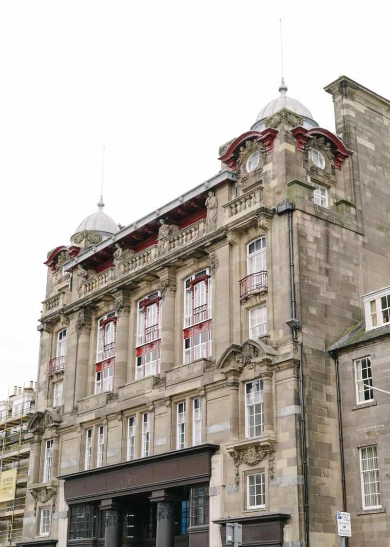 edinburgh-uk-travel-blogger