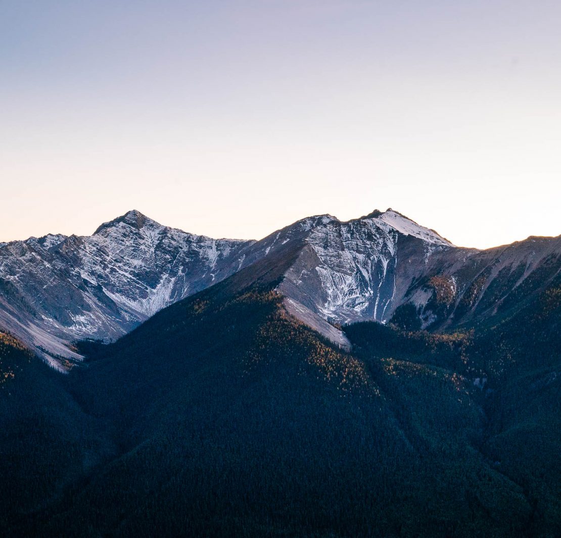 view of the rocky mountains in Banff, Canada